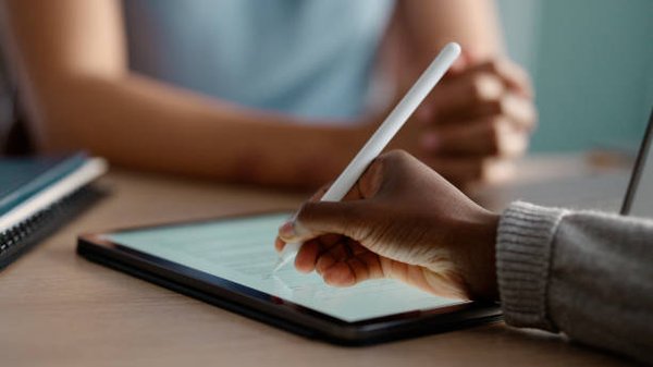 Signature électronique pour les marchés publics : préparez-vous à l'avenir